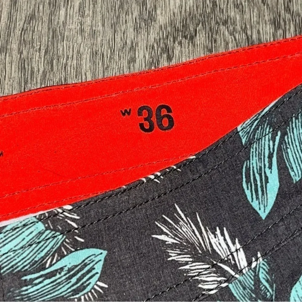 Men's Goodfellow & Co Blue & Grey Hawaiian Print Swimsuit